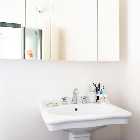 Apartment Family Nest Near Gare De L'est And Gare Du Nord