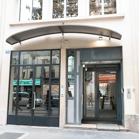 Apartment Family Nest Near Gare De L'est And Gare Du Nord Paris
